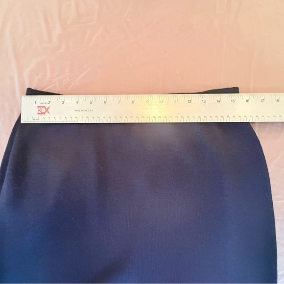 St John Navy Blue Women's Sweater Pencil Midi Skirt Size 14/Large MSRP $525 - Picture 7 of 8